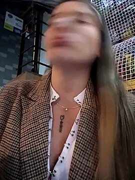 Webcam Model (Cata_city1106)  is live.Free join now!