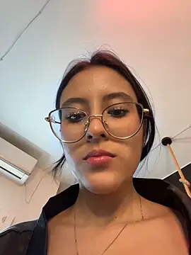 Juanita-Diaz from StripChat is Freechat