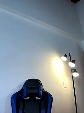 Webcam Model (Adeline_1)  is live.Free join now!