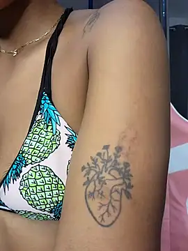 Webcam Model (Jxxxa2)  is live.Free join now!