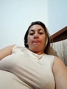 Webcam Model (SCARLET-20)  is live.Free join now!