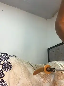 Webcam Model (Naughty_mommy)  is live.Free join now!