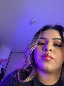 Webcam Model (itsdanividarte)  is live.Free join now!