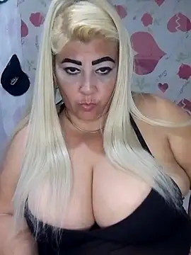 Webcam Model (BonniAdams)  is live.Free join now!