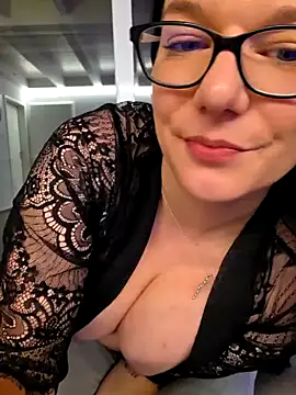 Webcam Model (Swiss_Lady)  is live.Free join now!