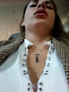 Webcam Model (Cata_city1106)  is live.Free join now!