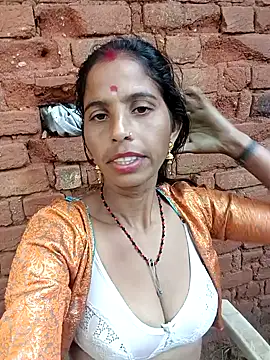 Webcam Model (ALLESA_QRAN)  is live.Free join now!