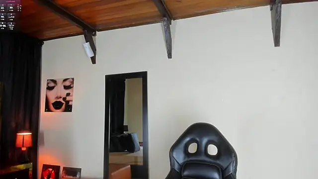 emiliwilliams (F young) - Show  boobs 🍒🍒