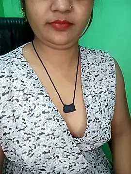 Webcam Model (Rashmi_011)  is live.Free join now!