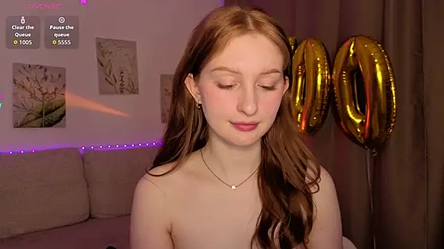 betty_twinkle (F teen) - Oil my Naked Naughty Bum!