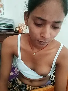 Webcam Model (Divya-2007)  is live.Free join now!