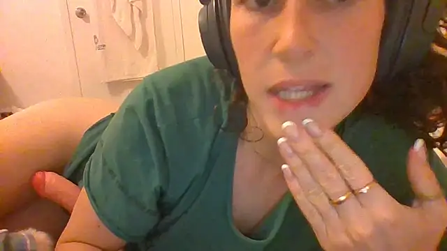 Webcam Model (forbiddenbabygirl)  is live.Free join now!