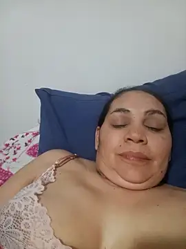 Webcam Model (MirandaSoto)  is live.Free join now!