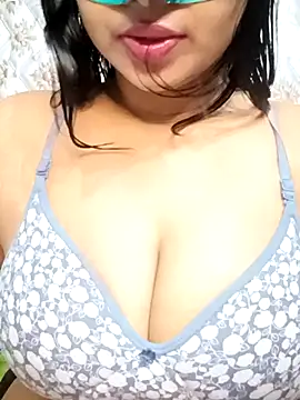 Webcam Model (Sweety4u97)  is live.Free join now!