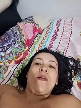 Webcam Model (LindaSalo33)  is live.Free join now!