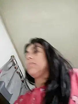 Webcam Model (vanessa-titisM)  is live.Free join now!