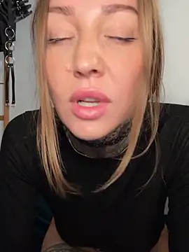  Elenascrib chat room