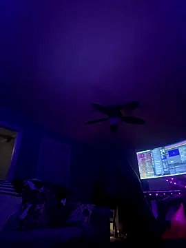 Webcam Model (goddessmissmia)  is live.Free join now!