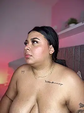 Webcam Model (Emily_Cooper7)  is live.Free join now!