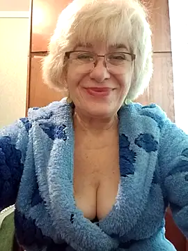 Webcam Model (52MiaLove02)  is live.Free join now!