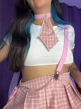 Webcam Model (Aliceee_11)  is live.Free join now!