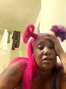 Webcam Model (seductiveangeeel)  is live.Free join now!