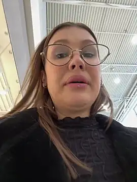 Live webcam thumbnail of RinaCat from . Watch my show!