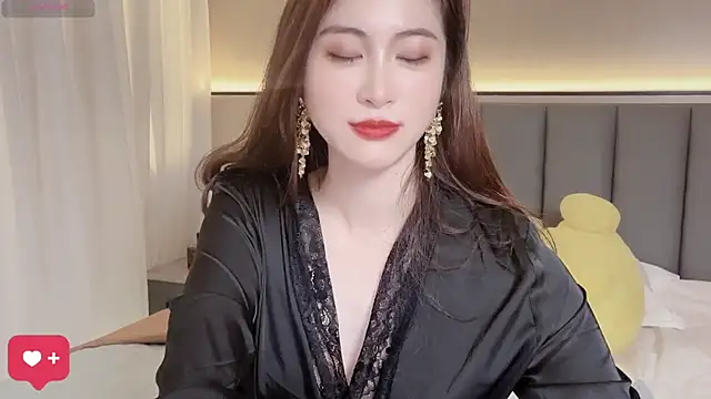 Live webcam thumbnail of wuyueaini from . Watch my show!