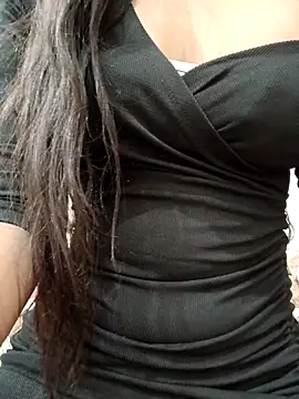 Webcam Model (Heena-curvy)  is live.Free join now!