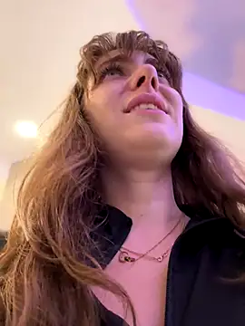 MariiD from StripChat is Freechat