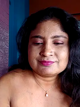 hornyriyanka - Hornyriyanka's free webcam - UK Sex Cams