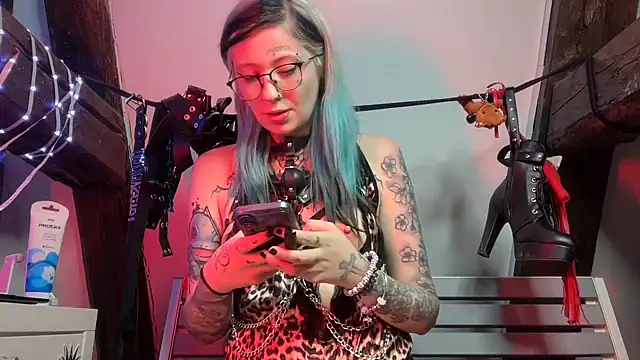 coyemoo (F young) - Fist👊🏻🐱-daily ab 20TK tip 1Video💙