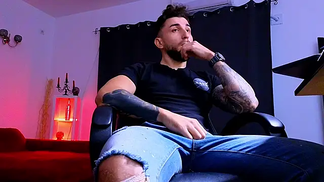 mightyaaron66 (M young) - 𖤐🔥 parTy Time ,House parTy  !  💨𖤐