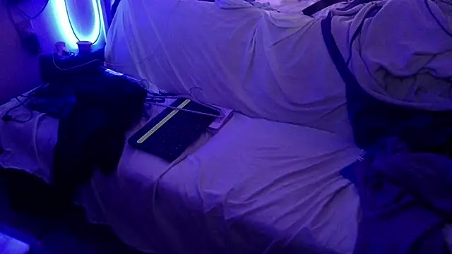 luv2suckbwc92 (G young) - VACATION