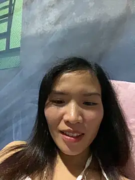 Webcam Model (Yunzang)  is live.Free join now!