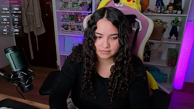 sweet_sully__ (F young) - FUCKING WITH MY DILDO