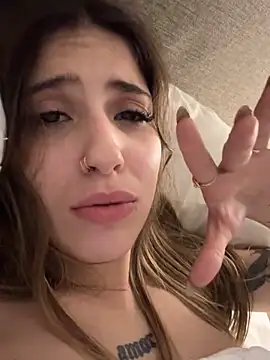 Lolykush Live Webcam on Stripchat