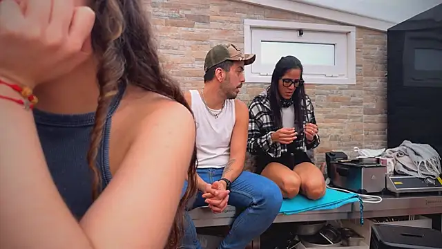  barfantasy chat room