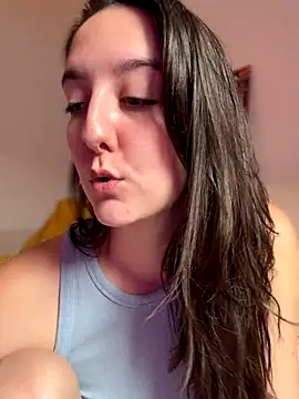 realjuliette (F young) - Last tipper gets squirt video