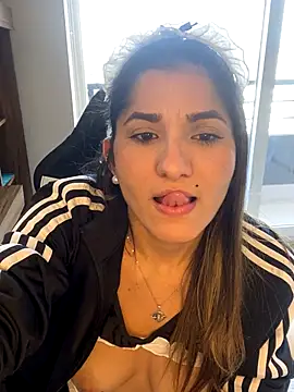 Webcam Model (AlejandritaMilano)  is live.Free join now!