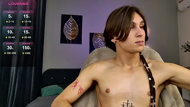 cleostringer (M twink) - HOT CUM SHOW