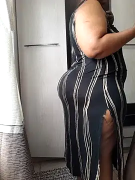 Webcam Model (Elonelo)  is live.Free join now!