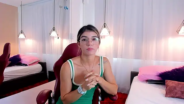  AngeBrooks chat room