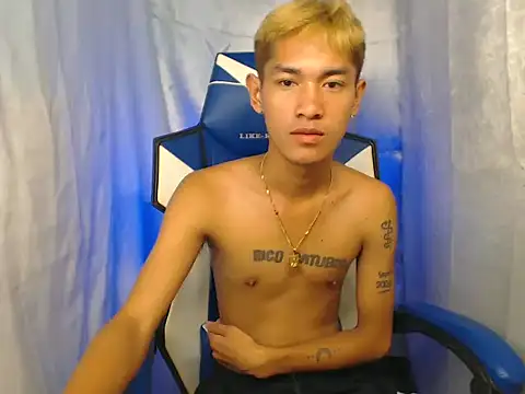 riks_tyler (Ask my age) - make me cum my love