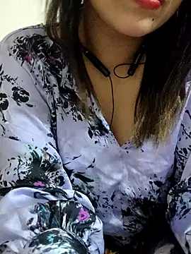 Webcam Model (Tanha18)  is live.Free join now!