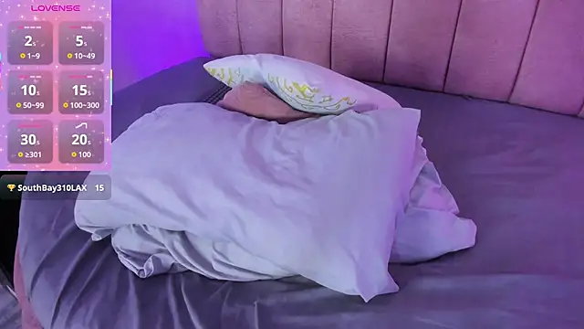 velvetqueen_ - VelvetQueen_'s free webcam