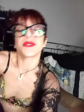 MirianaB live cam screenshot female from Italy on Home.Pink — Cozy Live Cams & Chat