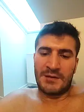 Milf-_-Hunter Live Webcam on Stripchat