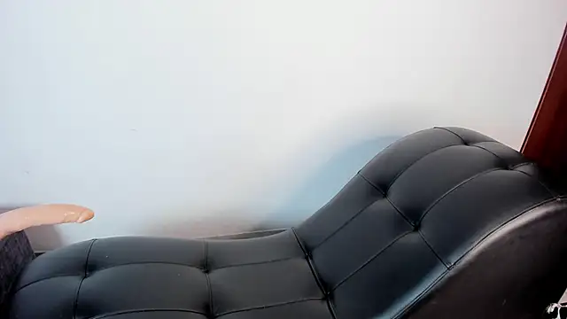 nhoanbrunette - NhoanBrunette's free webcam - UK Sex Cams