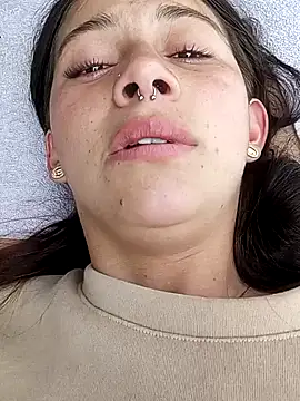 Webcam Model (CharlotteSex_)  is live.Free join now!